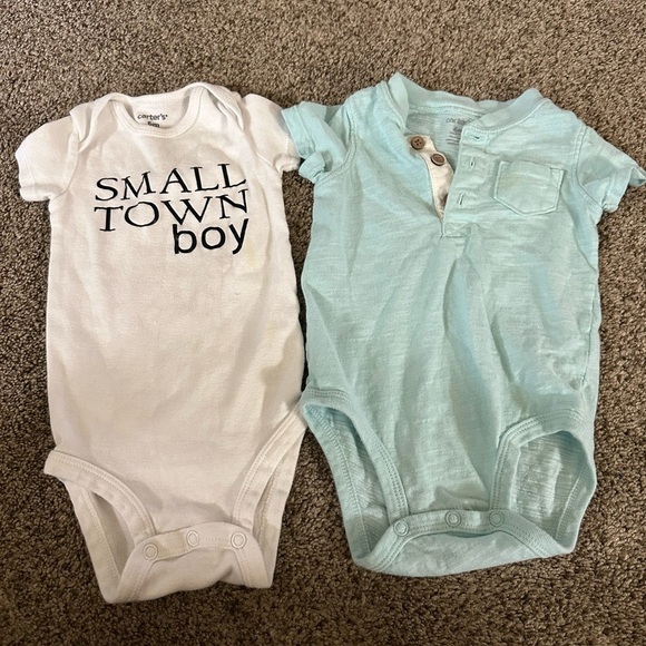 Assorted Baby Onesies Set - 12 pieces - Picture 5 of 10